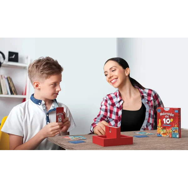 SKILLMATICS GUESS IN 10 - FOODS OF THE WORLD CARD GAME