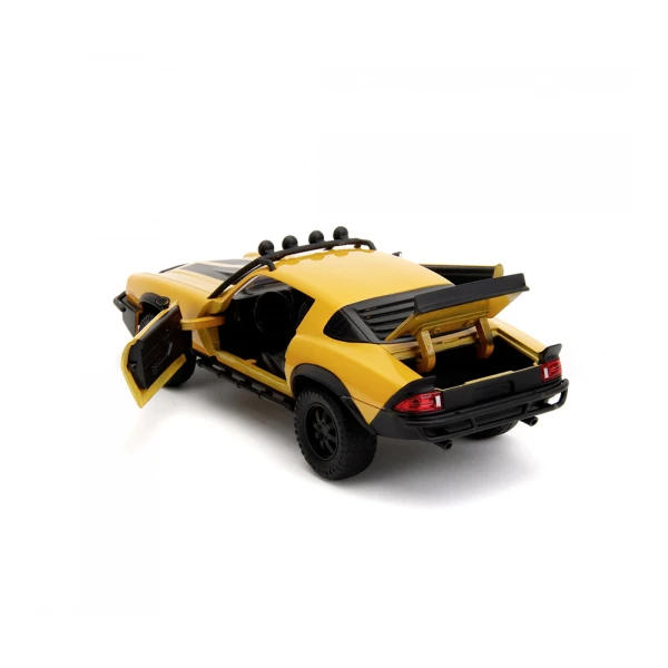 CAR 1:24 TRANSFORMERS BUMBLEBEE