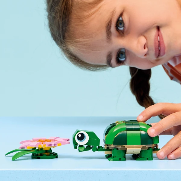 LEGO® CREATOR ΧΕΛΩΝΑ ΜΕ ΝΟΥΦΑΡΟ