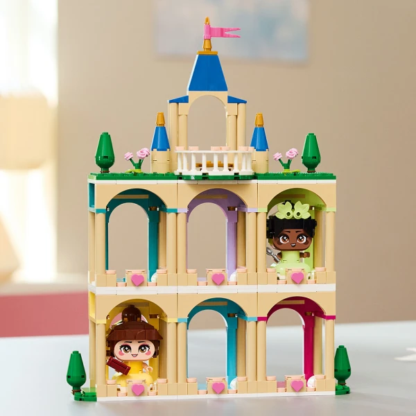 LEGO®  DISNEY PRINCESS ΜΙΝΙ ΜΠΕΛ & ΤΙΑΝΑ ΜΕ ΚΑΣΤΡΟ