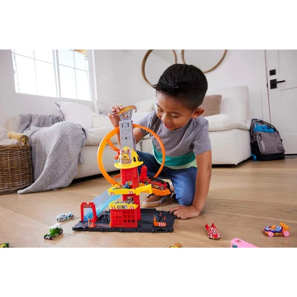 HOT WHEELS CITY ΠΙΣΤΑ ΠΥΡΟΣΒΕΣΤΙΚΟΣ ΣΤΑΘΜΟΣ