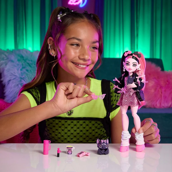 MONSTER HIGH ΚΟΥΚΛΑ DRACULAURA