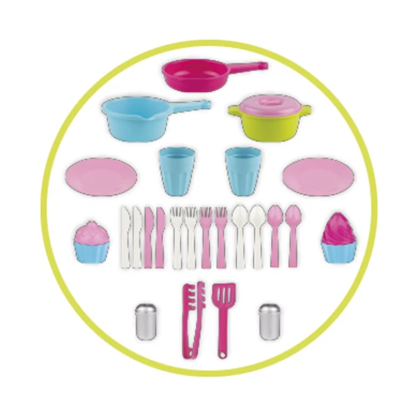 COLOURED KITCHEN WITH ACCESSORIES