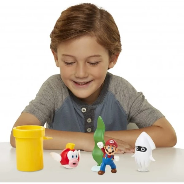 SUPER MARIO DIORAMA WITH 5 FIGURES - UNDERWATER