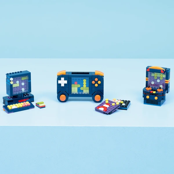 LEGO® CREATOR ΡΕΤΡΟ ΚΟΝΣΟΛΑ ΒΙΝΤΕΟΠΑΙΧΝΙΔΙΩΝ