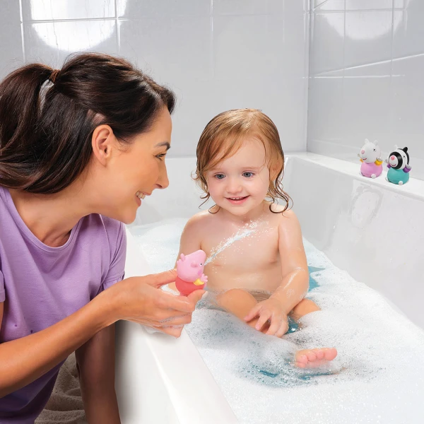 TOMY TOOMIES ΒΡΕΦΙΚΟ ΠΑΙΧΝΙΔΙ ΟΙΚΟΓΕΝΕΙΑ PEPPA PIG SQUIRTERS AS - 2 ΣΧΕΔΙΑ