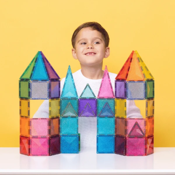 CONNETIX ΜΑΓΝΗΤΙΚΑ ΤΟΥΒΛΑΚΙΑ GLITTER CASTLE 48 τεμ.