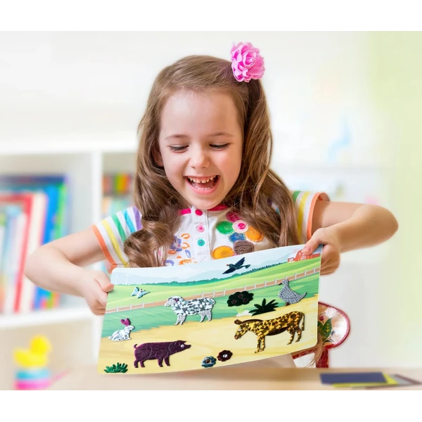 SKILLMATICS FOIL FUN ACTIVITY BOOK - ANIMAL WORLD