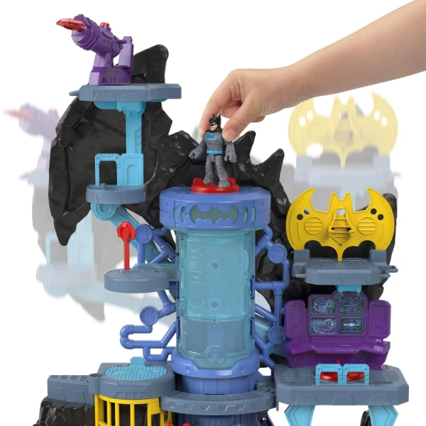 IMAGINEXT  - BAT-TECH BATCAVE