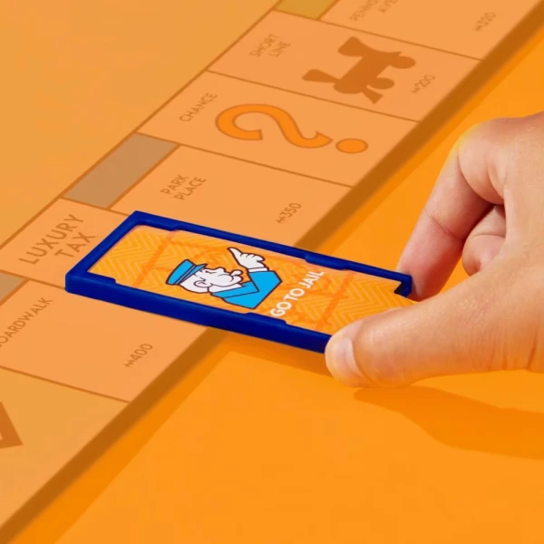 ΕΠΕΚΤΑΣΗ ΕΠΙΤΡΑΠΕΖΙΟΥ ΠΑΙΧΝΙΔΙΟΥ MONOPOLY ΠΗΓΑΙΝΕ ΣΤΗ ΦΥΛΑΚΗ