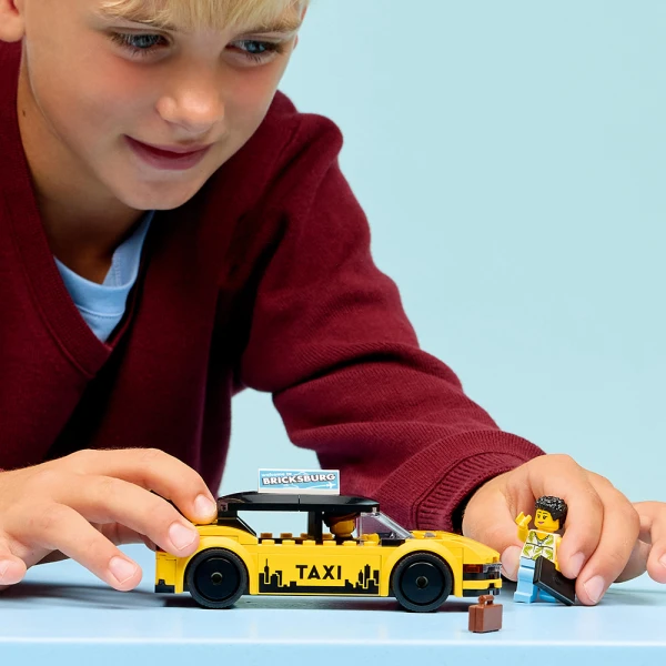 LEGO® CITY ΚΙΤΡΙΝΟ ΤΑΞΙ