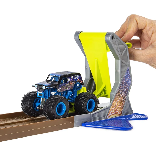 ΠΙΣΤΑ MONSTER JAM ΜΕ ΟΧΗΜΑ 1:64
