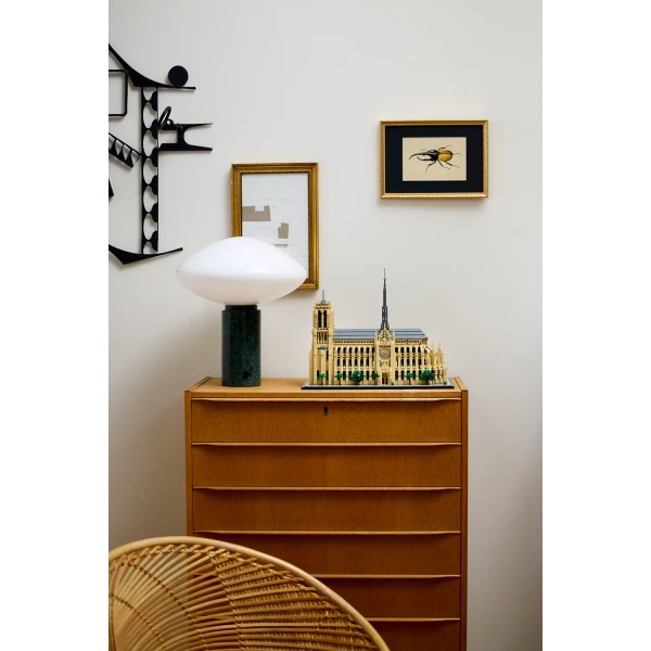 LEGO® ARCHITECTURE NOTRE-DAME Η ΠΑΝΑΓΙΑ ΤΩΝ ΠΑΡΙΣΙΩΝ