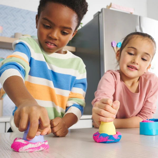 KNS ΑΜΜΟΣ KINETIC SAND ΧΡΩΜΑΤΙΣΤΟ ΠΑΓΩΤΑΤΖΙΔΙΚΟ