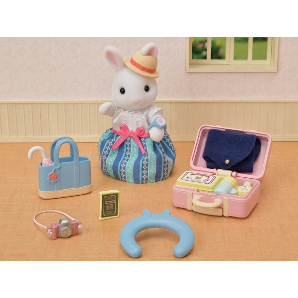 THE SYLVANIAN FAMILIES WEEKEND TRAVEL SET SNOW RABBIT MOTHER 5641