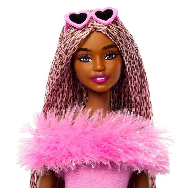 BARBIE DELUXE FASHIONISTAS DOLL - PINK PANTS SET