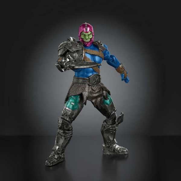 MASTERS OF THE UNIVERSE COLLECTIBLE FIGURE WITH ACCESSORY TRAP JAW
