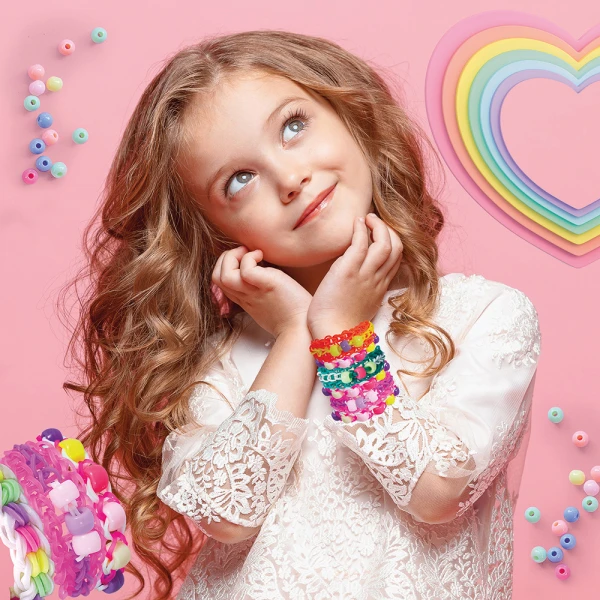 PLEXI-FLEXI LOVE PACK WITH 800 LOOMS & 16 CHARMS FOR AGES 5+ - 3 DESIGNS