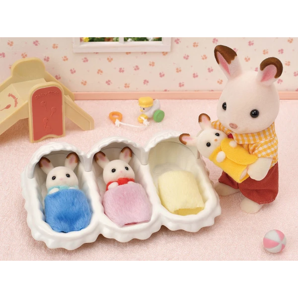 THE SYLVANIAN FAMILIES TRIPLETS CARE SET 5532