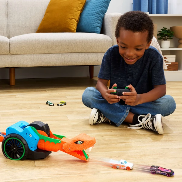 HOT WHEELS ΤΗΛΕΚΑΤΕΥΘΥΝΟΜΕΝΟ ΦΙΔΙ LET\'S RACE