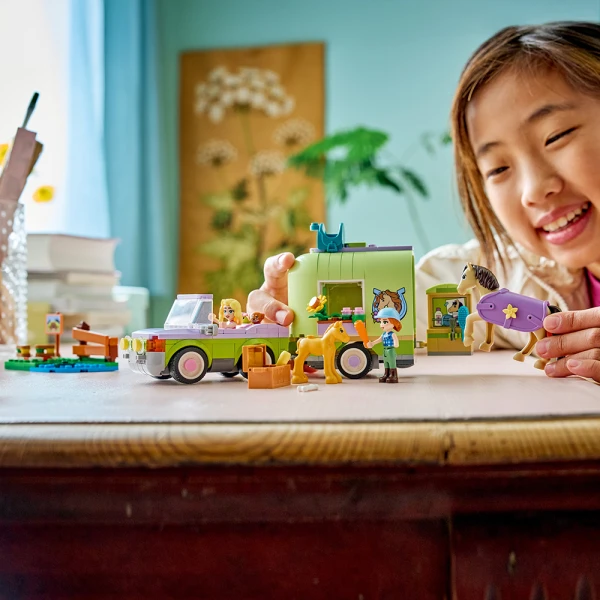 LEGO® FRIENDS ΤΡΕΙΛΕΡ ΓΙΑ ΆΛΟΓΟ & ΠΟΥΛΑΡΑΚΙ