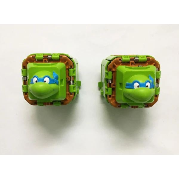 BATTLE CUBES TURTLES LEONARDO VS SHREDER