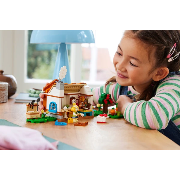LEGO® ANIMAL CROSSING™ ISABELLEʼS HOUSE VISIT
