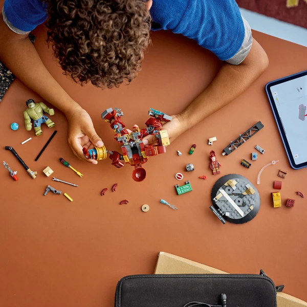LEGO®  MARVEL ΕΠΙΚΗ ΜΑΧΗ: ΧΑΛΚΜΠΑΣΤΕΡ VS. ΧΑΛΚ