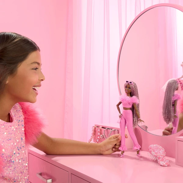 BARBIE DELUXE FASHIONISTAS DOLL - PINK PANTS SET