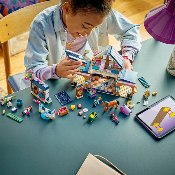 LEGO® FRIENDS ΣΤΑΒΛΟΣ ΑΛΟΓΩΝ ΚΑΙ ΣΧΟΛΗ ΙΠΠΑΣΙΑΣ