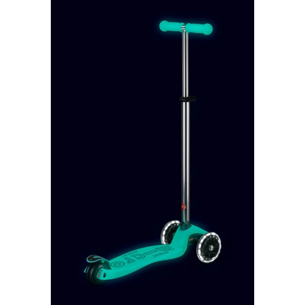 MICRO 3-WHEELS SCOOTER MAXI MICRO DELUXE GLOW LED JELLY GREEN