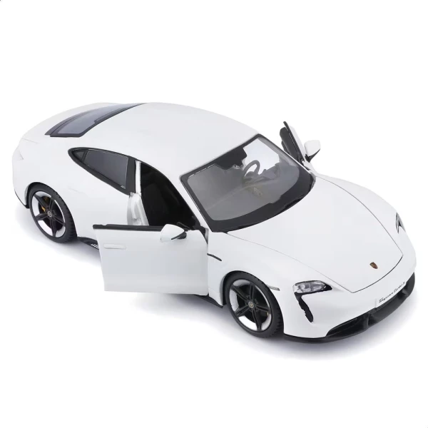 BBURAGO 1:24 PORSCHE TAYCAN TURBO S WHITE