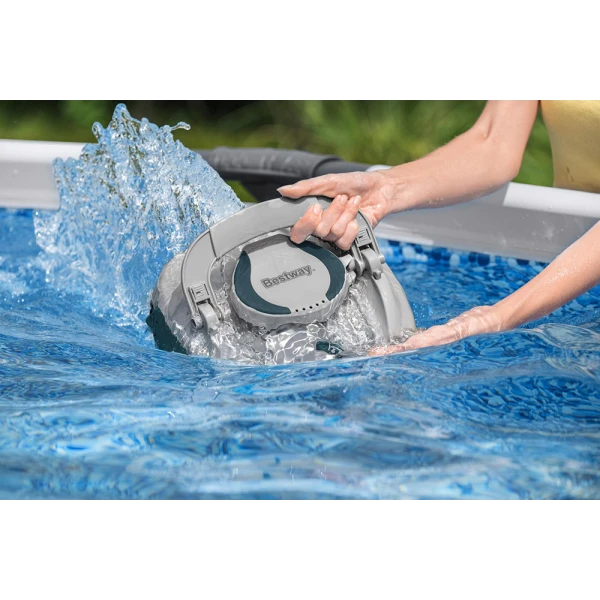 BESTWAY AQUATRONIX G150 ROBOTIC POOL VACUUM