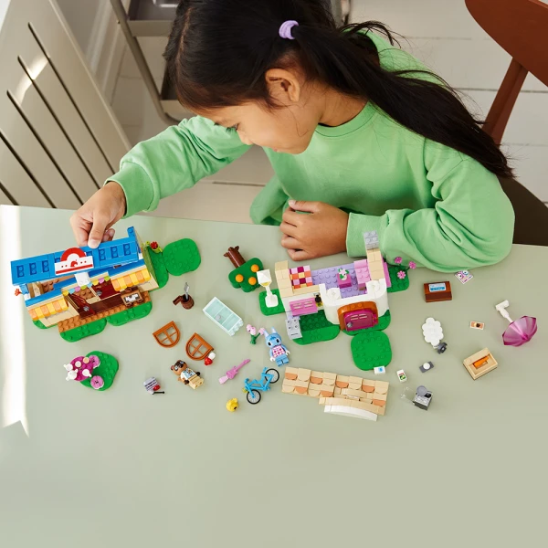 LEGO® ANIMAL CROSSING™ ΤΟ ΚΑΤΑΣΤΗΜΑ NOOK\'S CRANNY & ΤΟ ΣΠΙΤΙ ΤΗΣ ROSIE