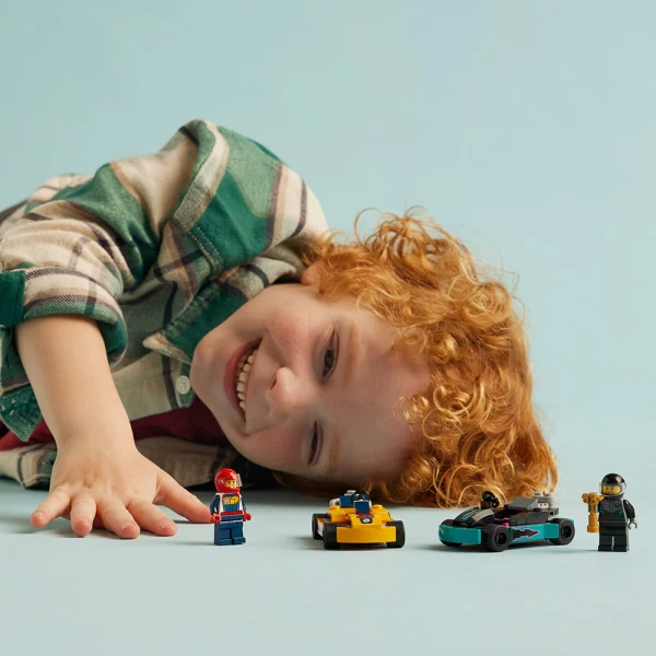LEGO® CITY ΓΚΟ-ΚΑΡΤ ΚΑΙ ΟΔΗΓΟΙ ΑΓΩΝΩΝ