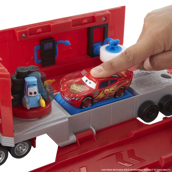CARS TRANSFORMING MACK PLAYSET