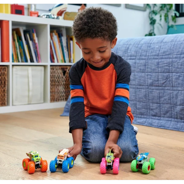 HOT WHEELS MONSTER TRUCKS ΟΧΗΜΑΤΑ GLOW IN THE DARK