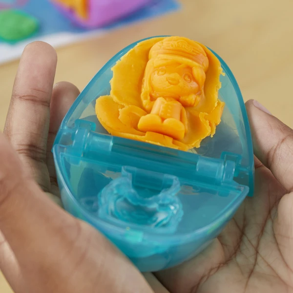 PLAY-DOH AIRPLANE EXPLORER STARTER SET