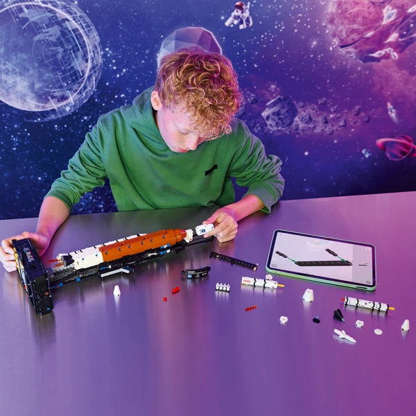 LEGO® TECHNIC ΠΥΡΑΥΛΟΣ ΔΙΑΣΤΗΜΙΚΟΥ ΣΥΣΤΗΜΑΤΟΣ ΕΚΤΟΞΕΥΣΗΣ NASA ARTEMIS
