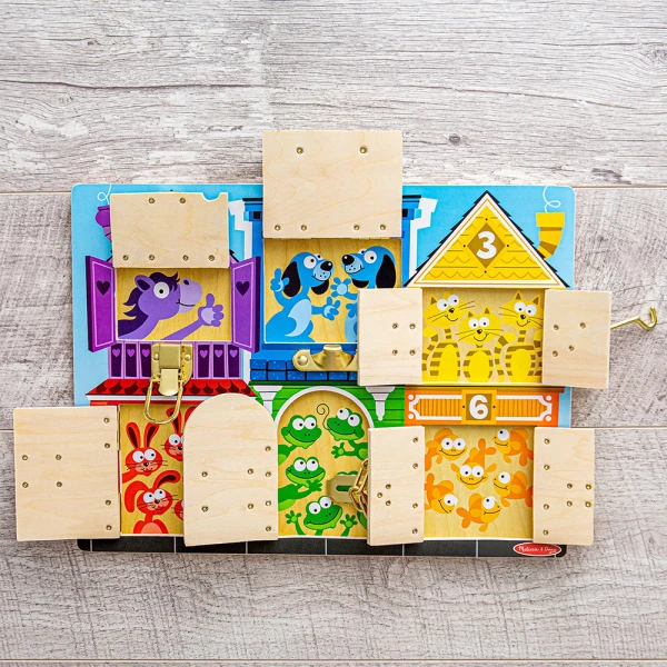 MELISSA & DOUG LATCHES BOARD