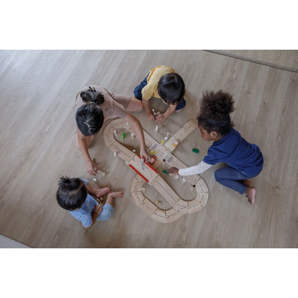 PLAN TOYS ΞΥΛΙΝΟ ΟΔΙΚΟ ΣΕΤ