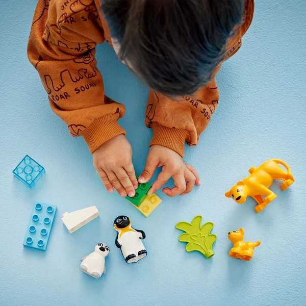 LEGO® DUPLO® WILD ANIMAL FAMILIES: PENGUINS & LIONS