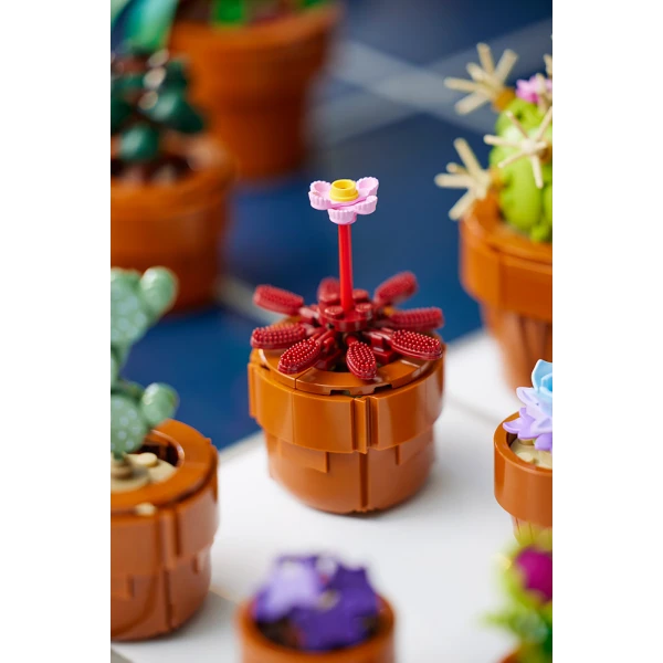 LEGO® BOTANICALS ΜΙΚΡΑ ΦΥΤΑ