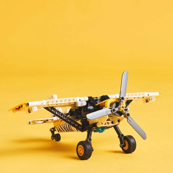 LEGO® TECHNIC™ BUSH PLANE