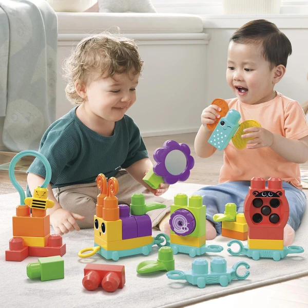 MEGA BLOKS MOVE \'N GROOVE CATERPILLAR 30 pcs