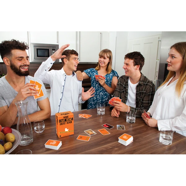 AS GAMES ΕΠΙΤΡΑΠΕΖΙΟ ΠΑΙΧΝΙΔΙ MAKE FAKE NEWS GREAT AGAIN ΓΙΑ ΗΛΙΚΙΕΣ 18+ ΚΑΙ 4+ ΠΑΙΚΤΕΣ