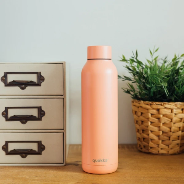 QUOKKA THERMAL STAINLESS STEEL BOTTLE SOLID 630ml - PASTEL PEACH