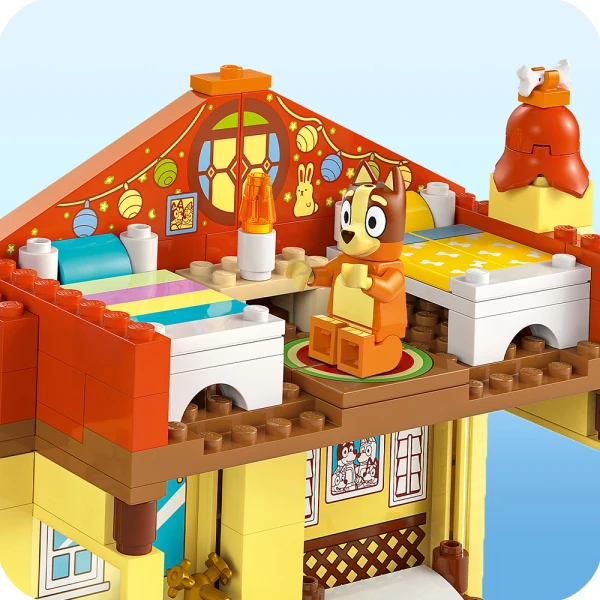 LEGO® BLUEY FAMILY HOUSE