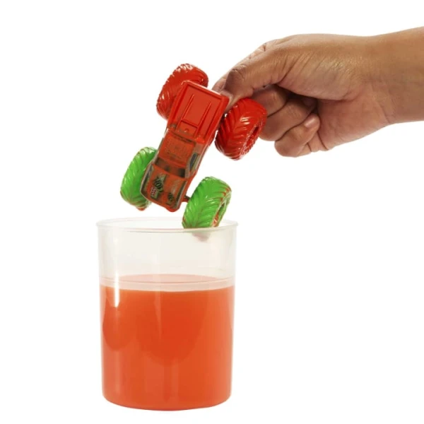 HOT WHEELS MONSTER TRUCKS COLOR REVEAL 