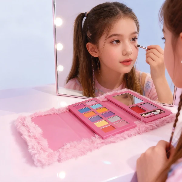 HAPPIHOBBI FUR MAKEUP PALETTE SPARKLE LOVE